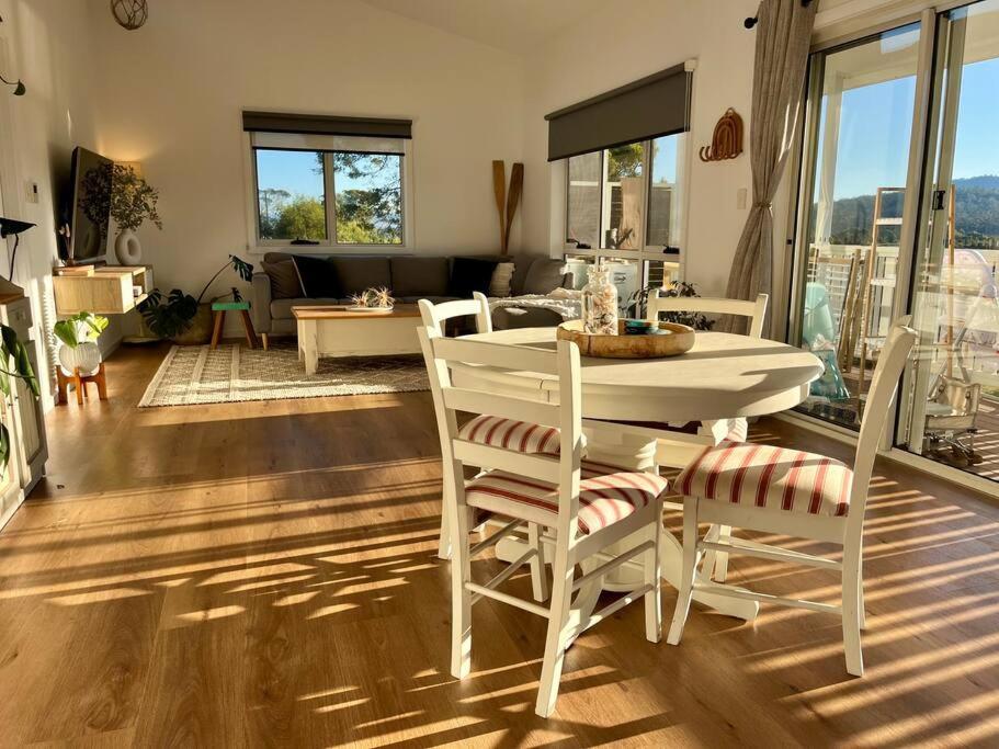 Viola - Seaside Retreat Villa Coles Bay Exteriör bild