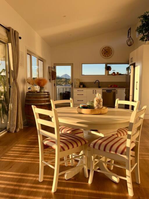 Viola - Seaside Retreat Villa Coles Bay Exteriör bild